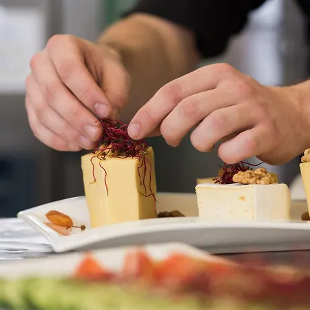 圣母峰酒店 3* 维尔德斯韦尔