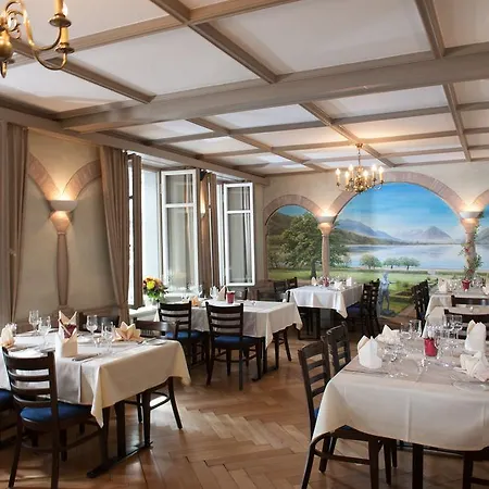 ホテル ユングフラウ 3*