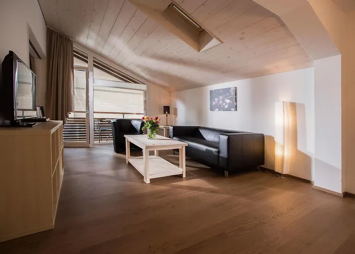 圣母峰酒店 维尔德斯韦尔