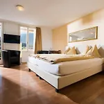 Jungfrau Hotel 3*