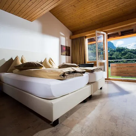 Hotel Jungfrau 3*
